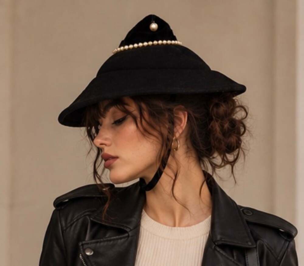 Vintage 40s Black Coolie Style Witchy Faux Pear Detail Neck Strap Wool Hat